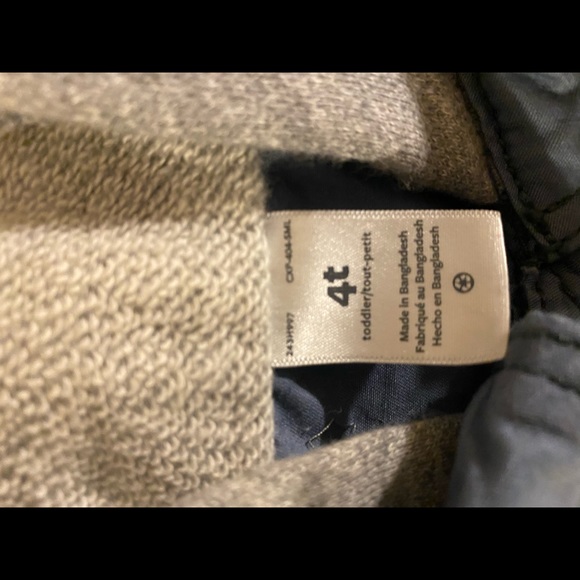 Carter’s boys jacket with hood - Picture 4 of 4